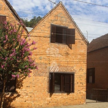 Casa histórica na Vila do Operários com 3 quartos para Venda no bairro Galópolis em Caxias do Sul Casa histórica na Vila do Operários com 3 quartos para Venda no bairro Galópolis em Caxias do Sul